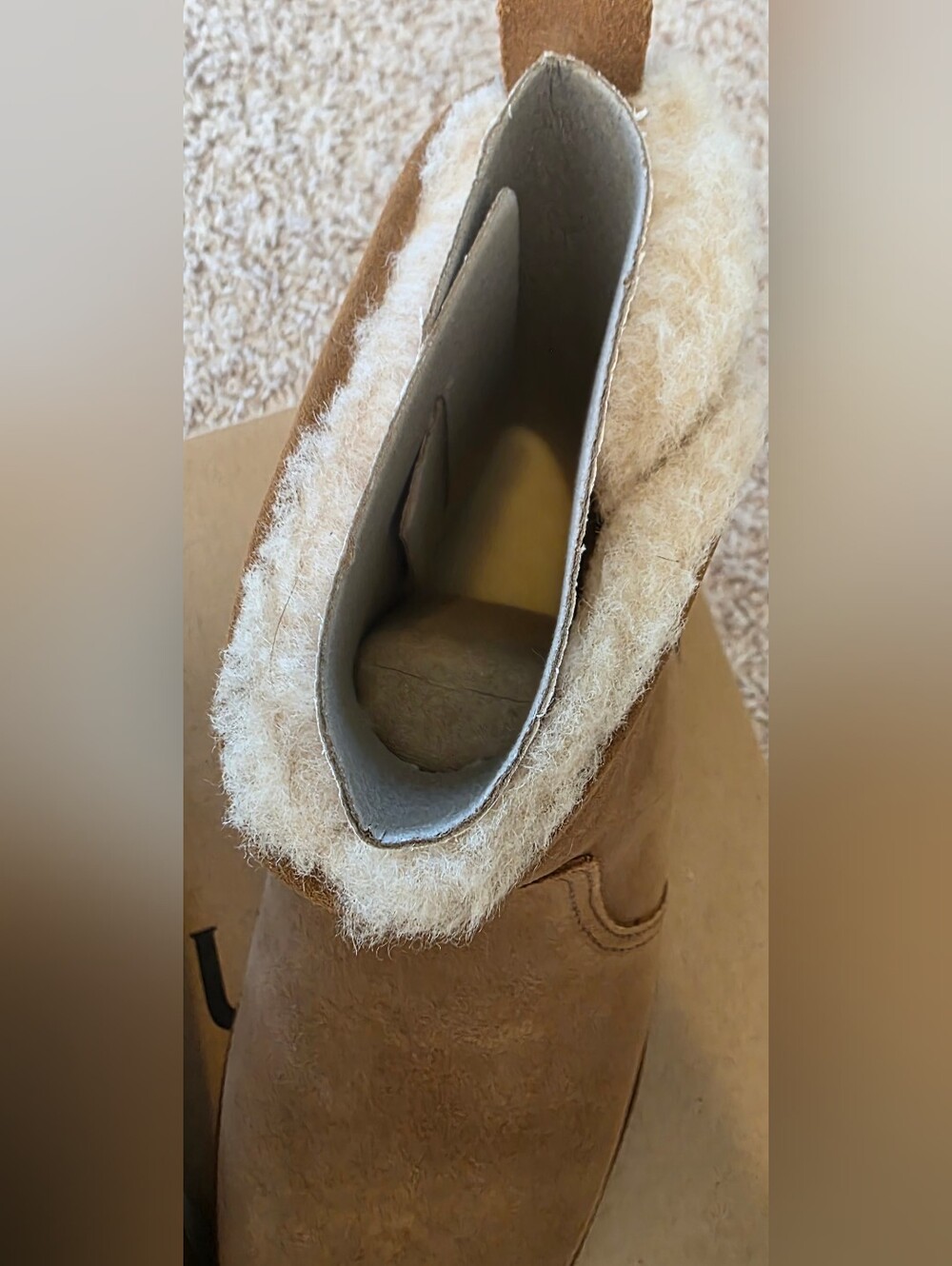 Ugg Romely Zip - Picture 3 of 10